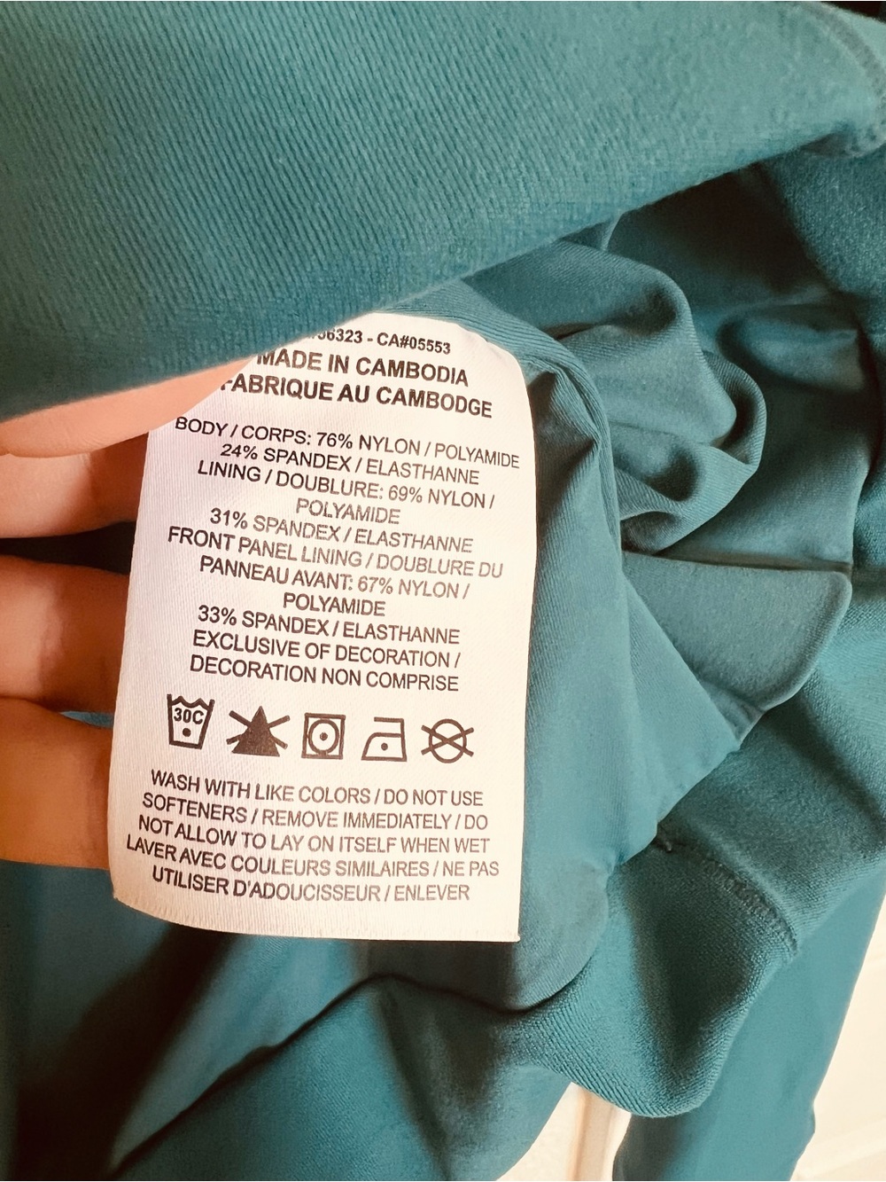Nike Yoga Dri-Fit Full Zip Tight Fit Track Jacket in Teal - Picture 7 of 9